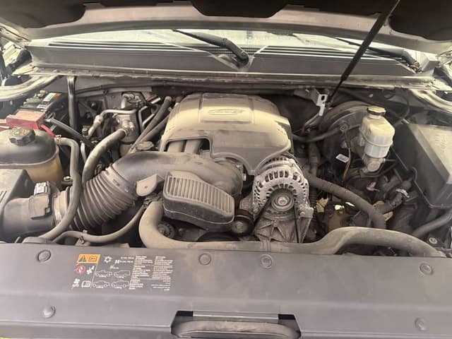 Chevrolet Suburban engine bay, before