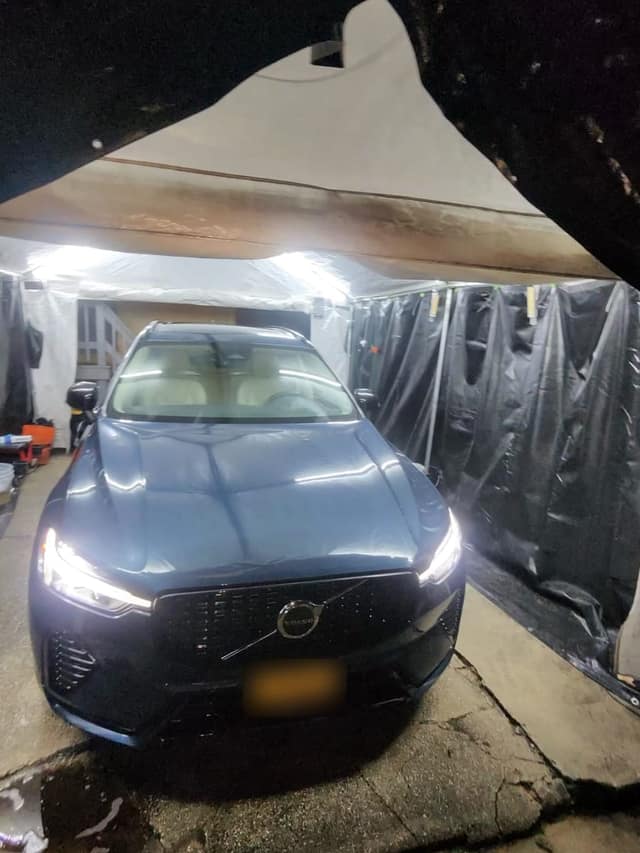 Volvo XC60, in the bay