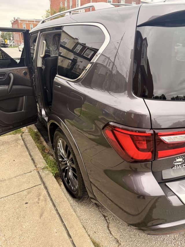 Infiniti QX80, rear, doors open