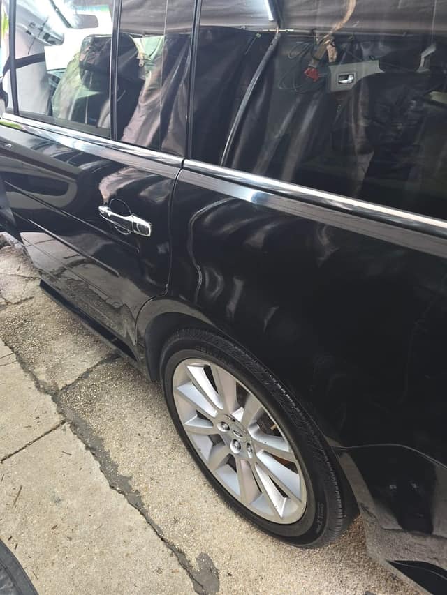 Ford Flex, side